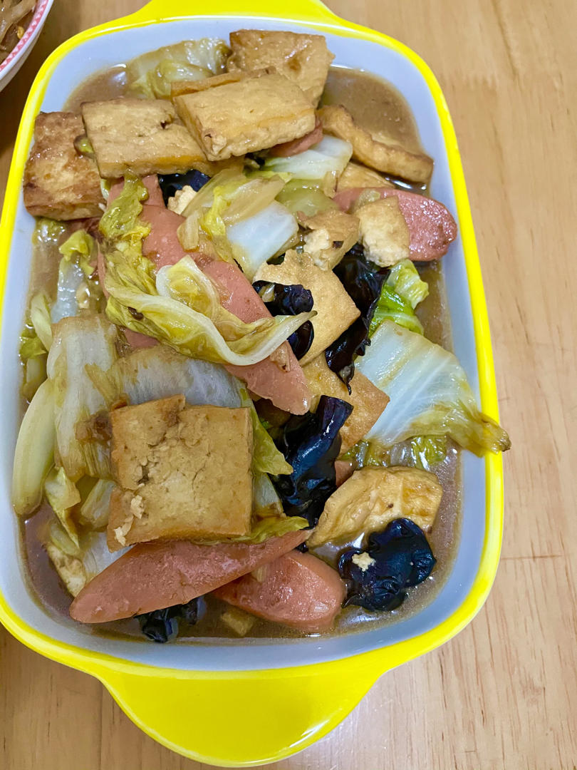 给肉都不换白菜豆腐煲