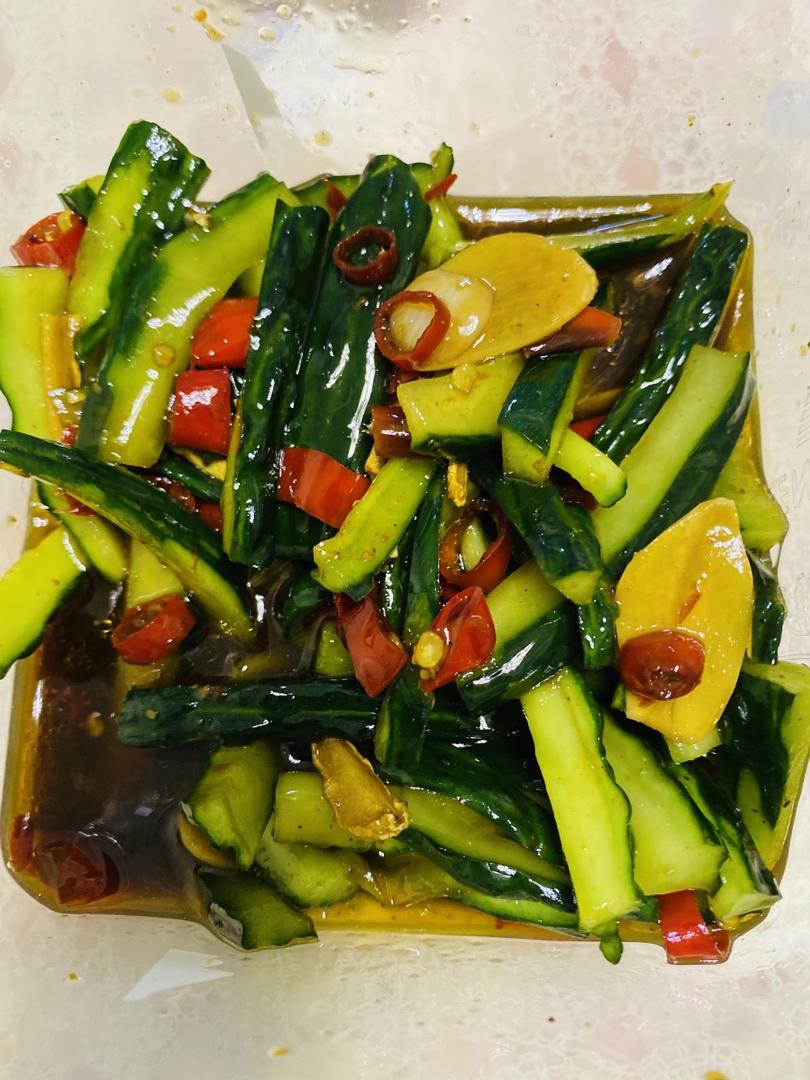 香辣脆爽!开胃又下饭的腌黄瓜