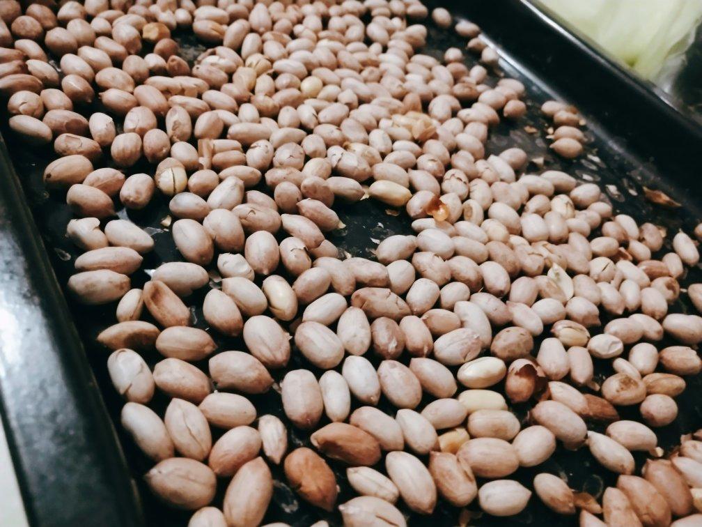 盐烤花生米