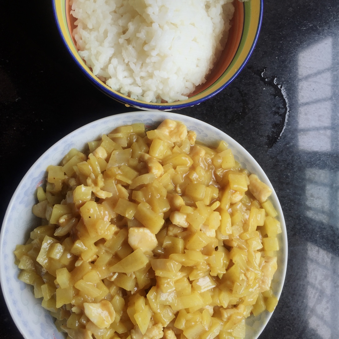 咖喱鸡肉饭