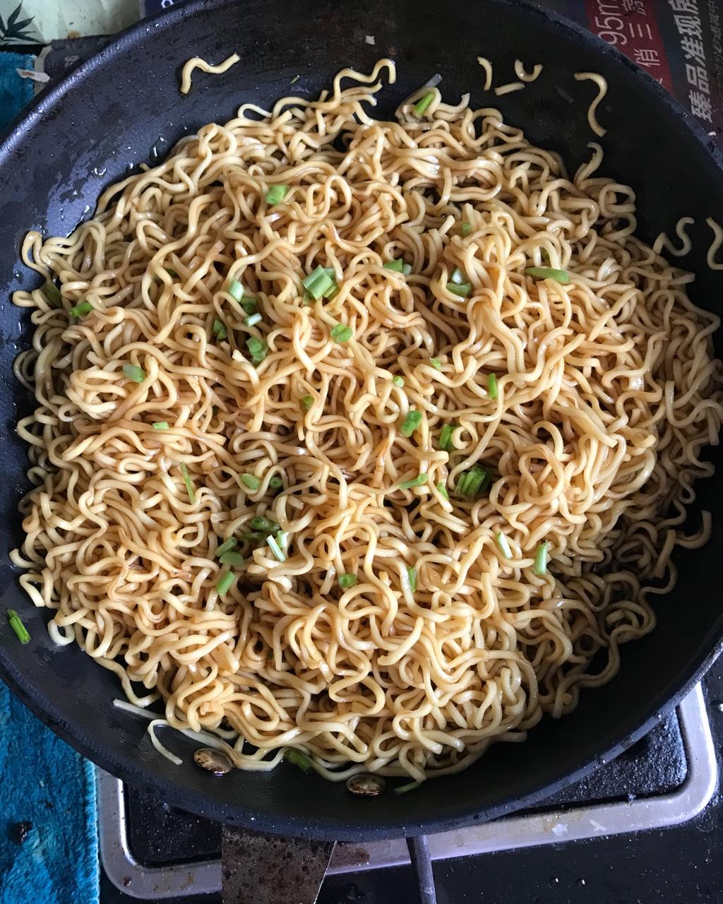如歌f做的黄磊做给女儿的招牌葱油拌面