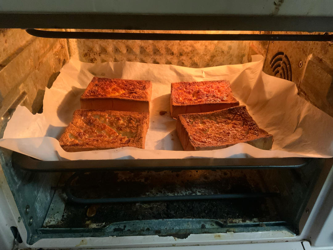 十分钟快手烤吐司，甜脆好吃，不刷蛋液