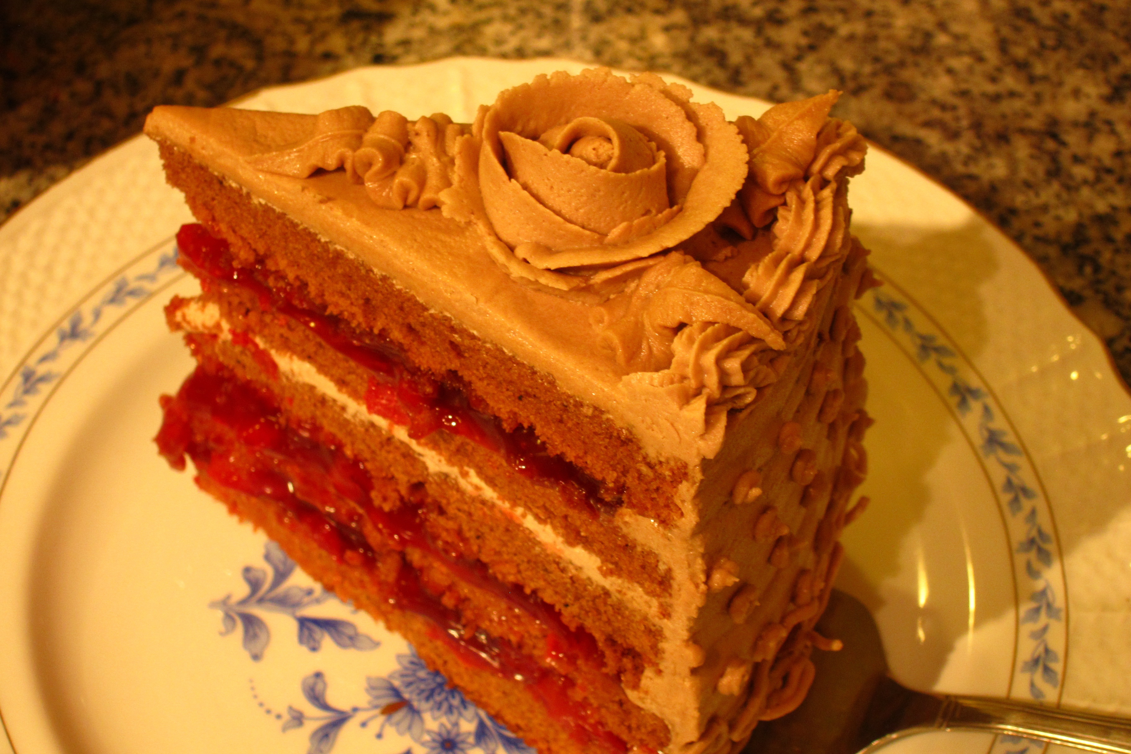 巧克力裱花蛋糕