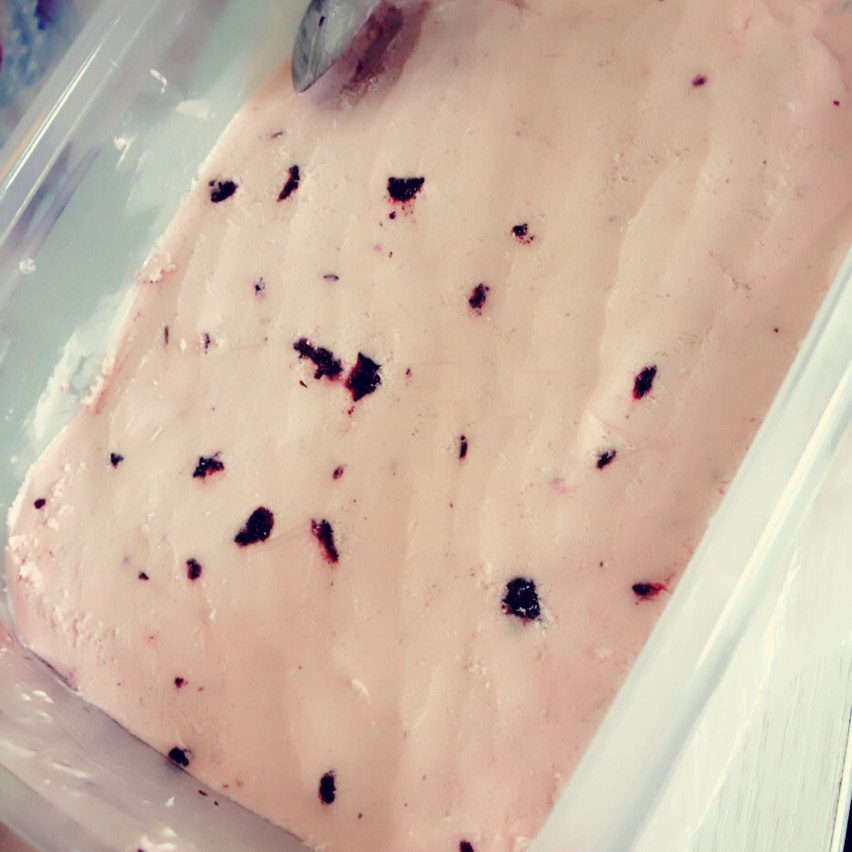 不用搅拌就可以香滑的冰淇淋