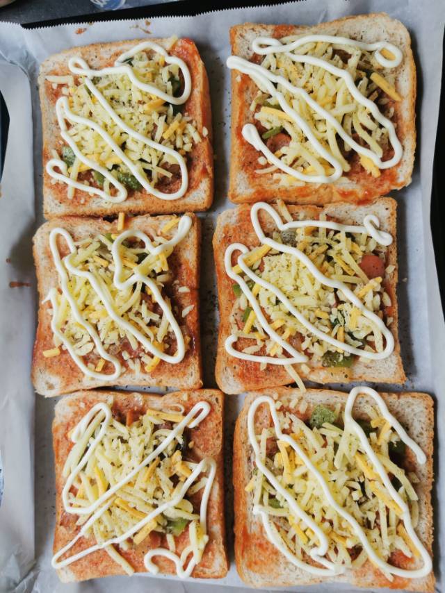 超好吃面包披萨🍕