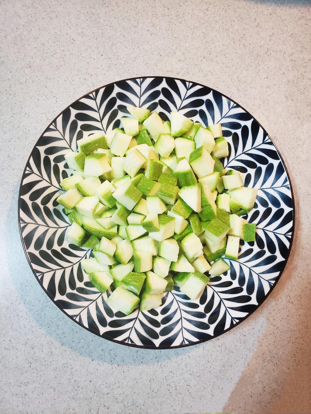 蚝油西葫芦鸡丁的做法 步骤6