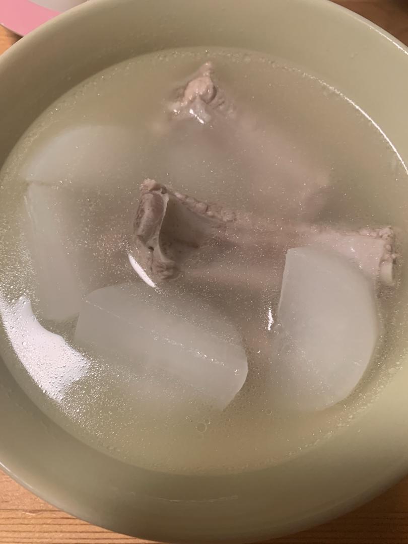 萝卜炖排骨-秋冬懒人汤