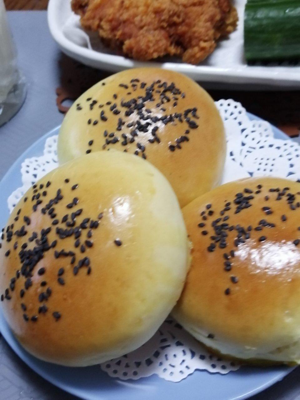 自制高颜值超好吃的汉堡（百变面包配方）