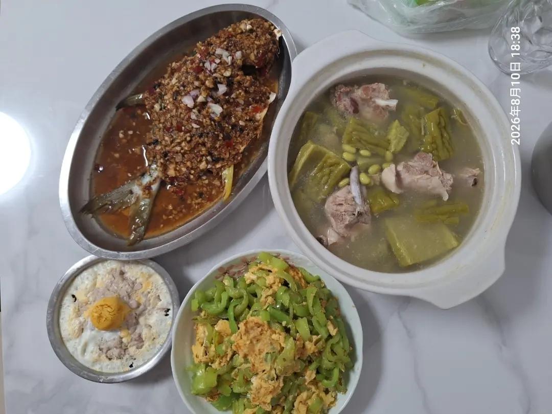 酸梅麵豉醬蒸盤龍鱔