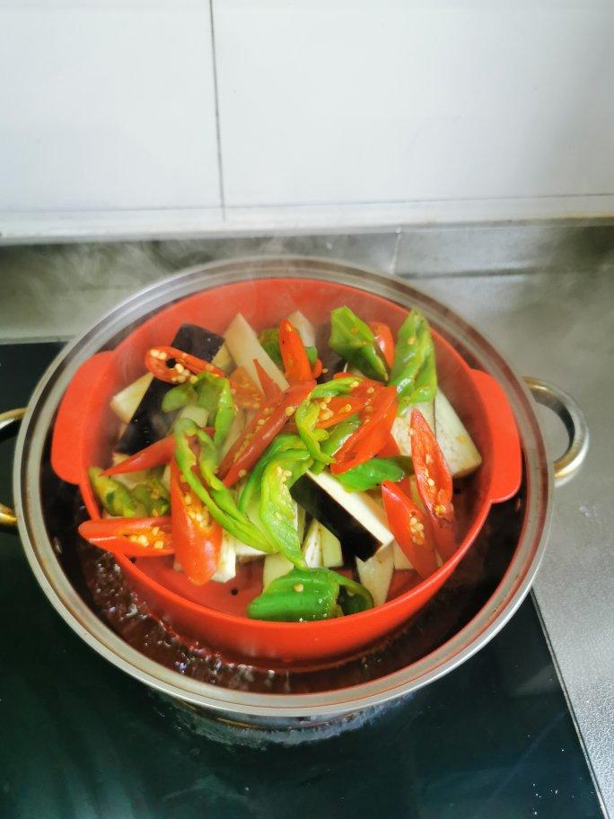 煨辣椒拌茄子
