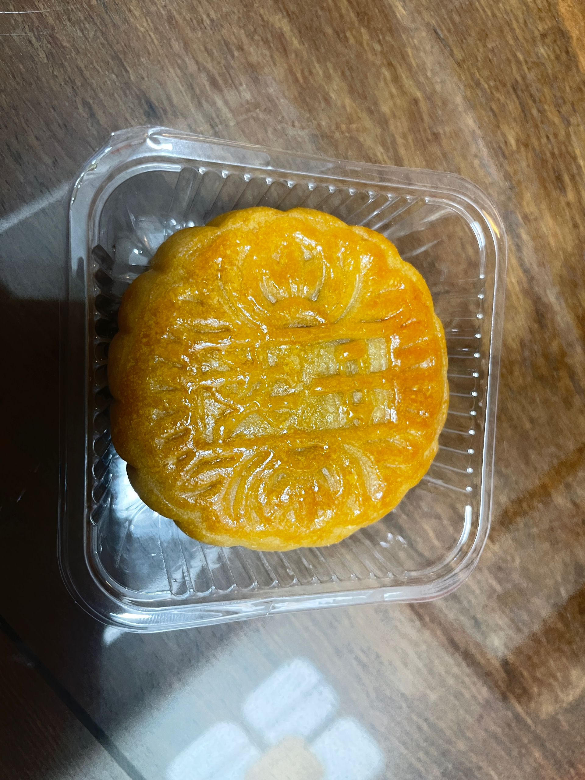 广式月饼—蛋黄冬翅月饼