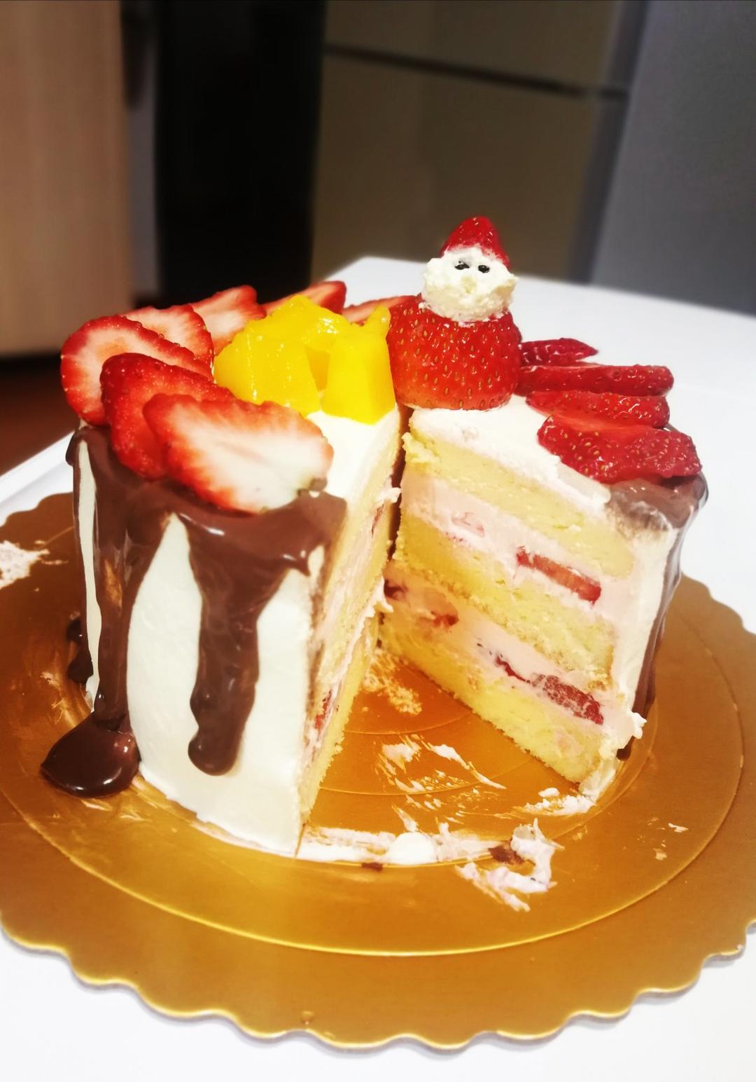 八寸戚风草莓巧克力淋面生日蛋糕🎂附详细步骤