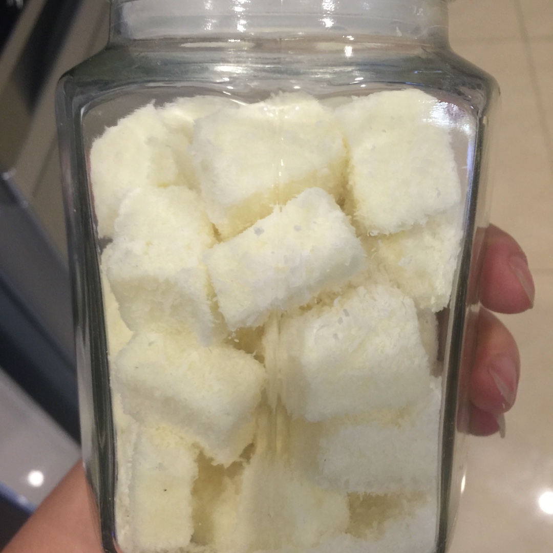 椰丝牛奶小方糕