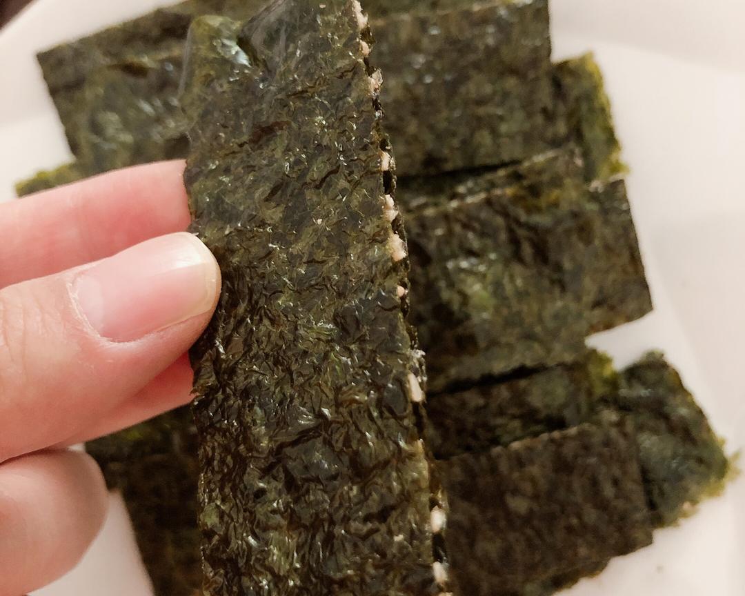 宝宝版海苔夹心脆的做法