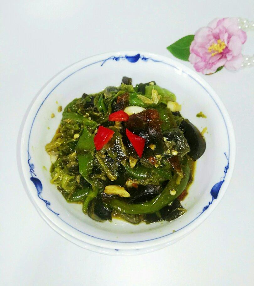 静之晗妈做的正宗湘菜擂辣椒皮蛋