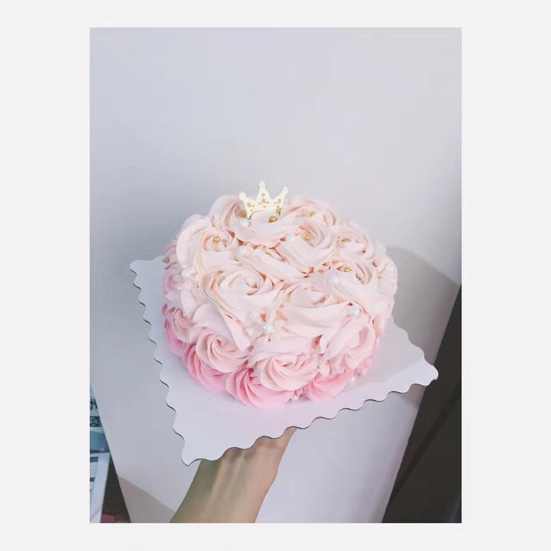紫色玫瑰渐变裱花蛋糕