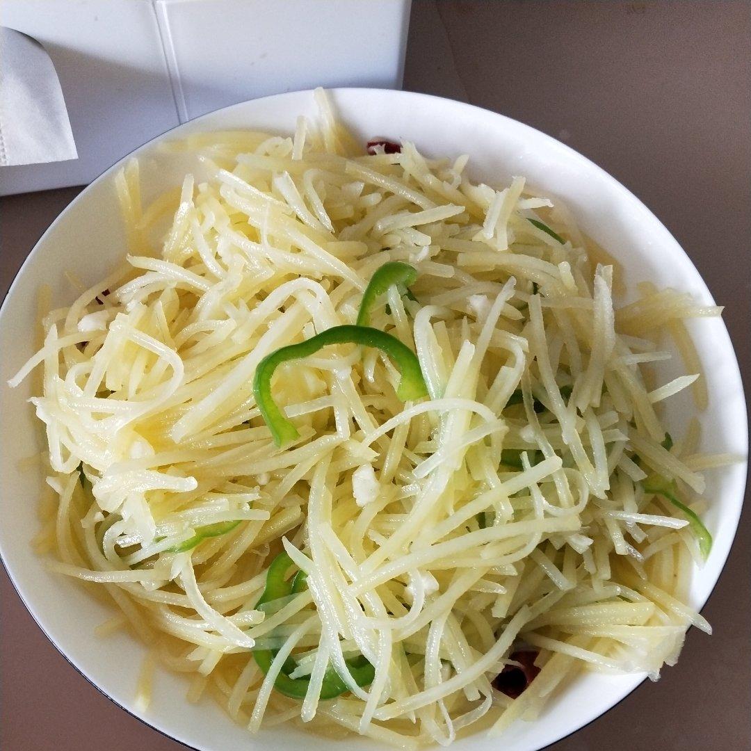 爽口炝拌土豆丝