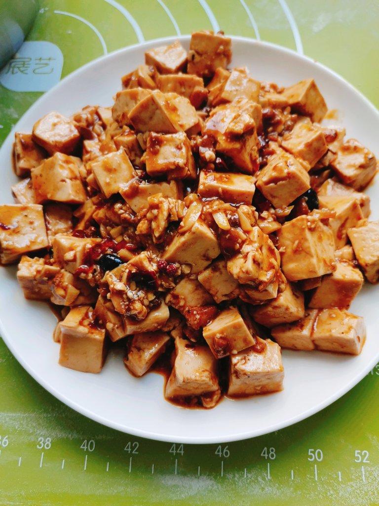 厨师长教你：“麻婆豆腐”的正宗做法，麻香味十足