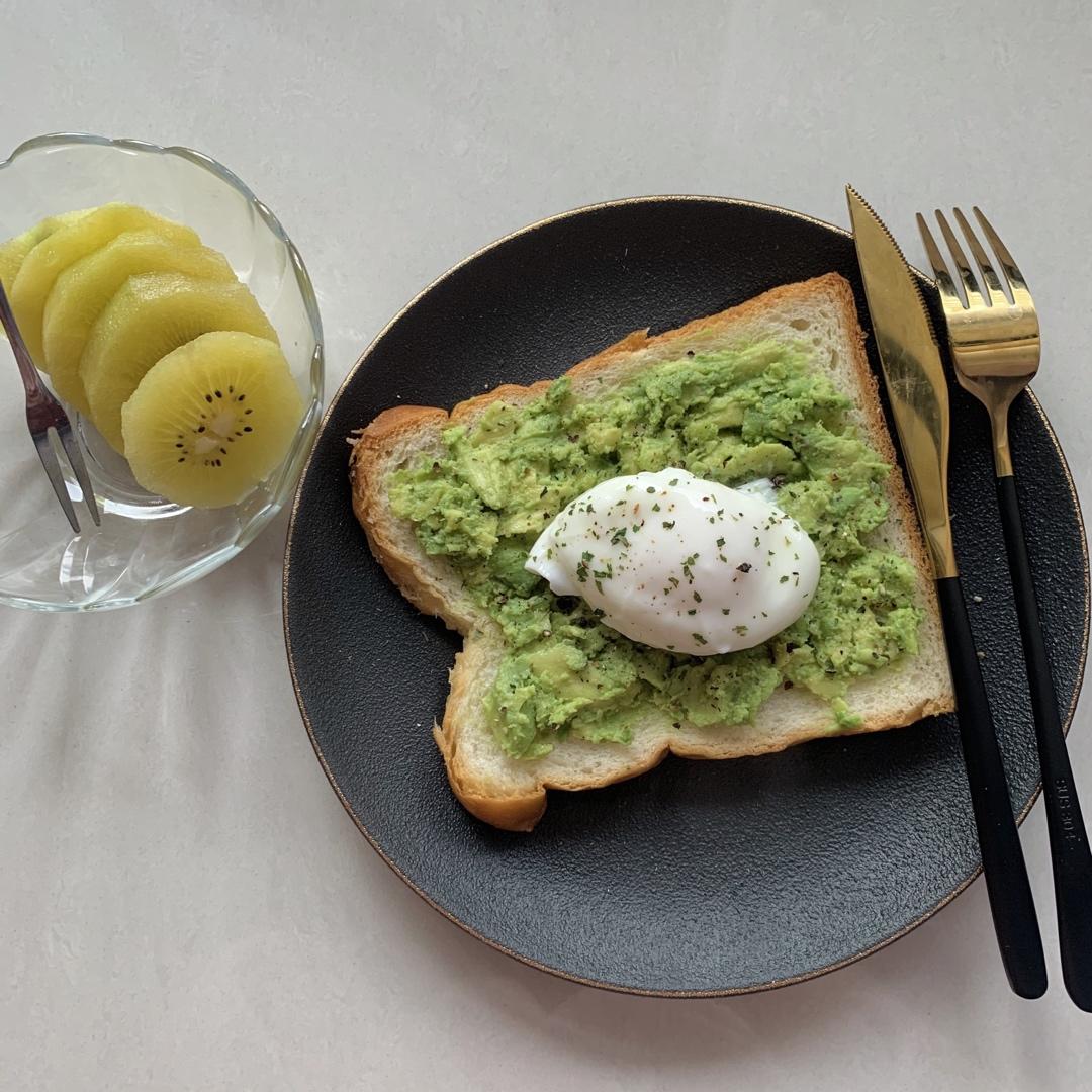 牛油果吐司