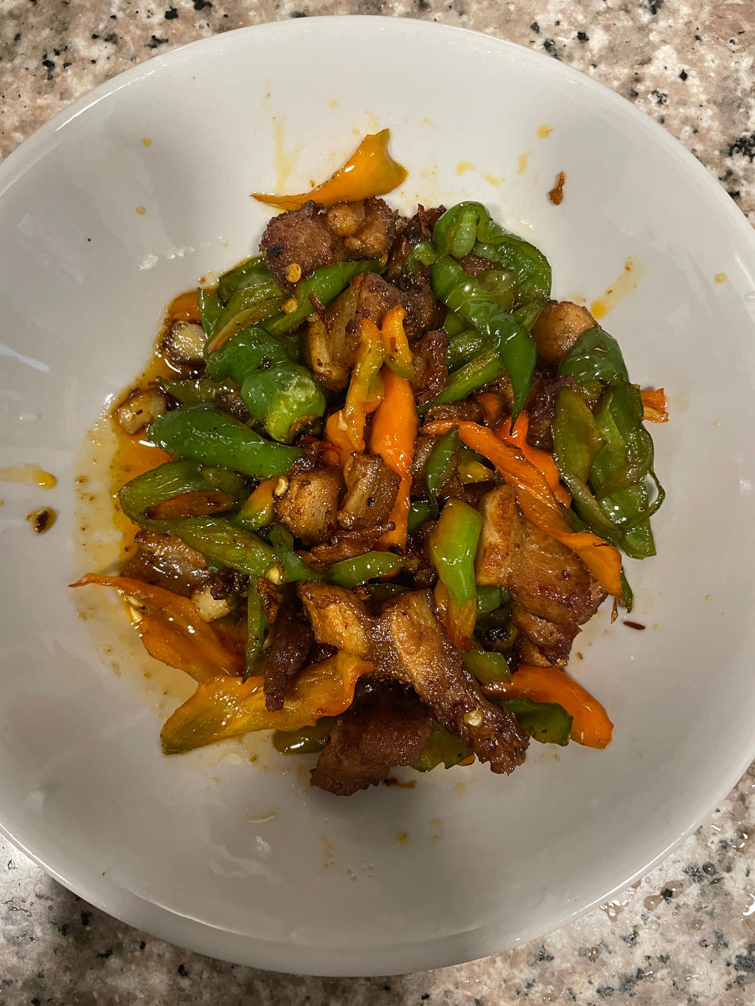 家庭版小炒肉，青椒五花肉，肥而不腻下饭菜，鲜辣香