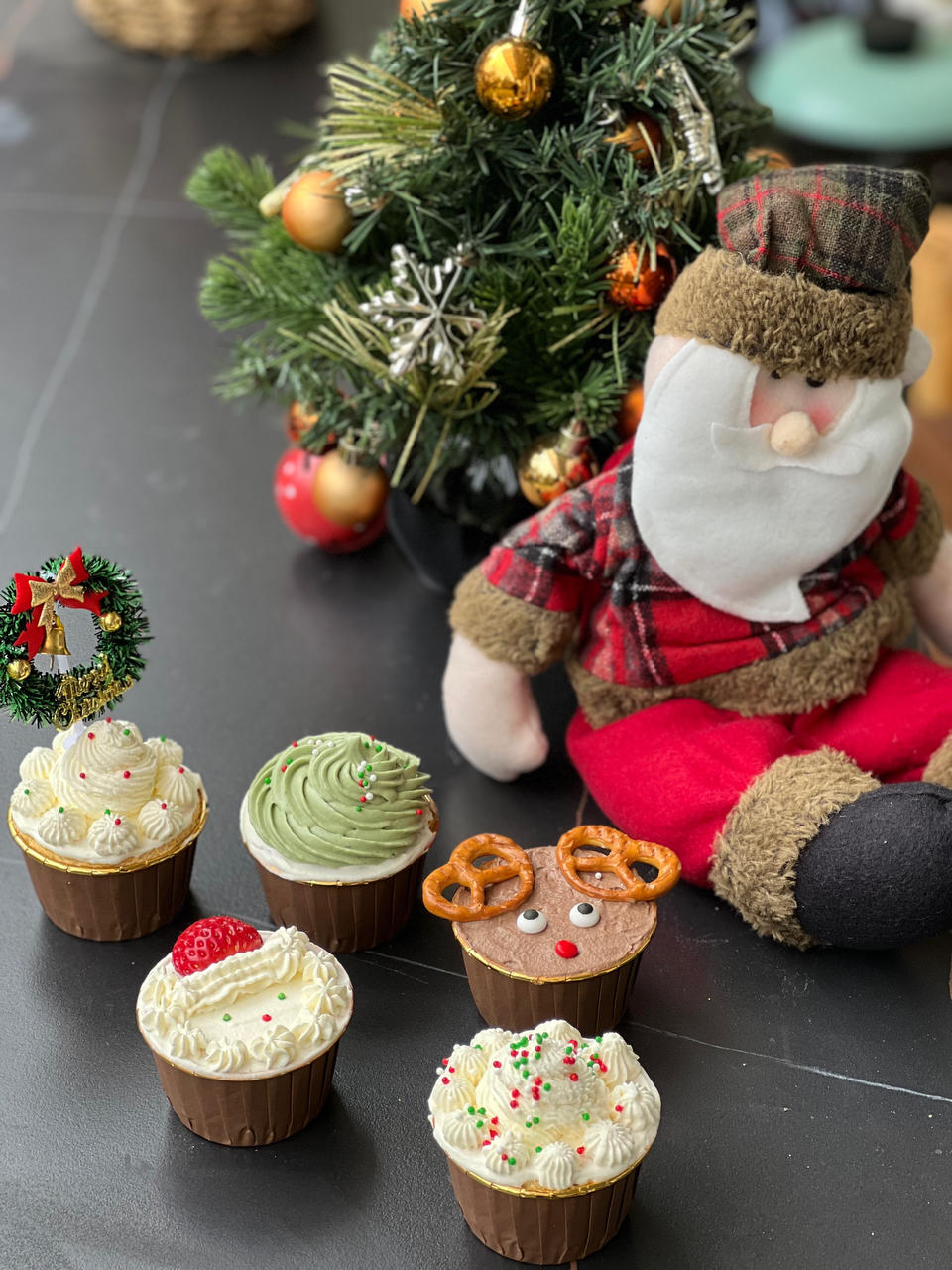 圣诞纸杯蛋糕🧁