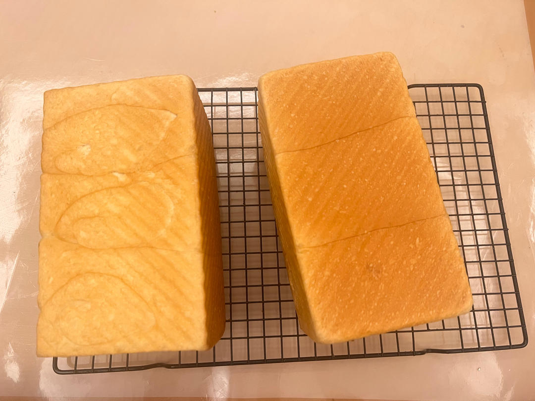 软到拿不起来的生吐司
