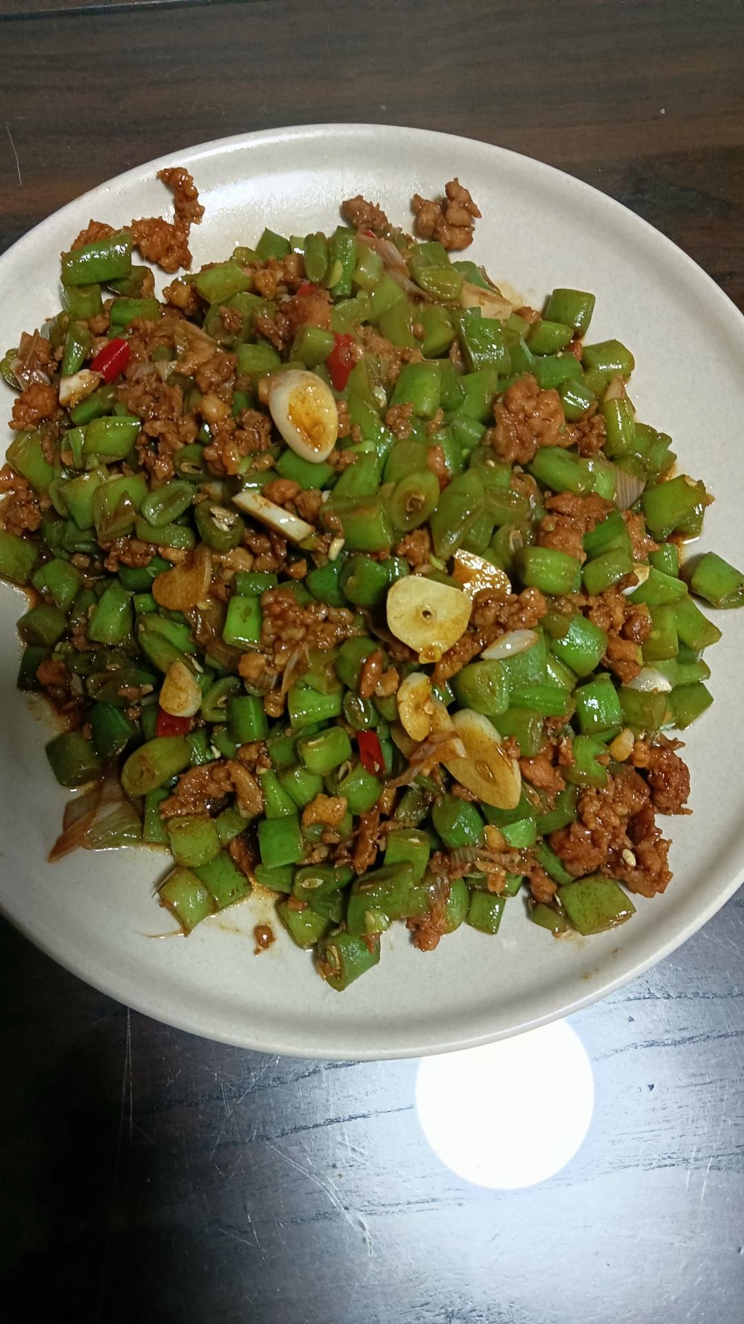 肉沫豆角下饭菜