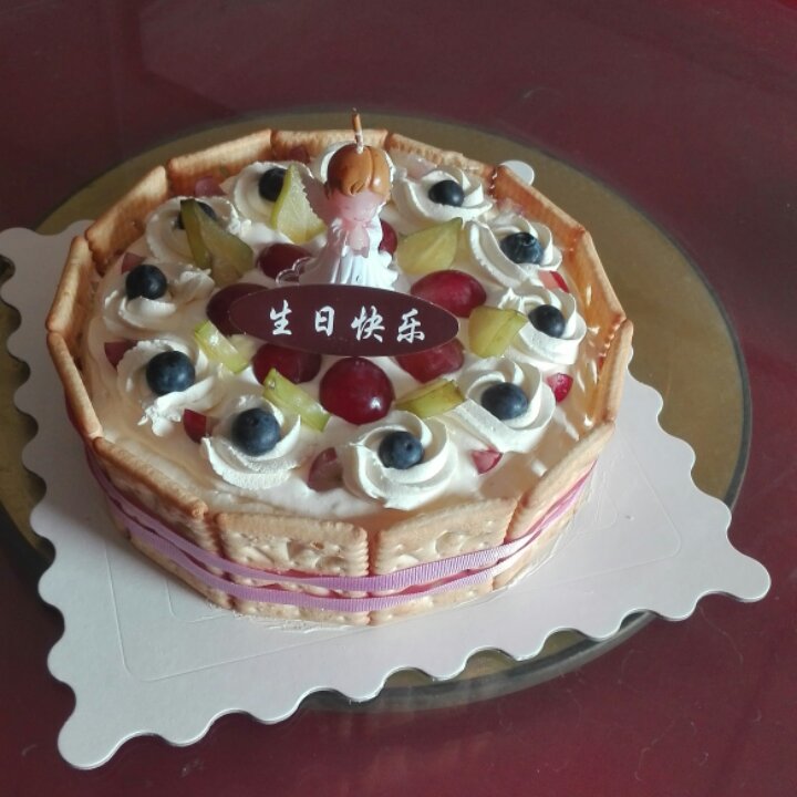 樱桃生日蛋糕