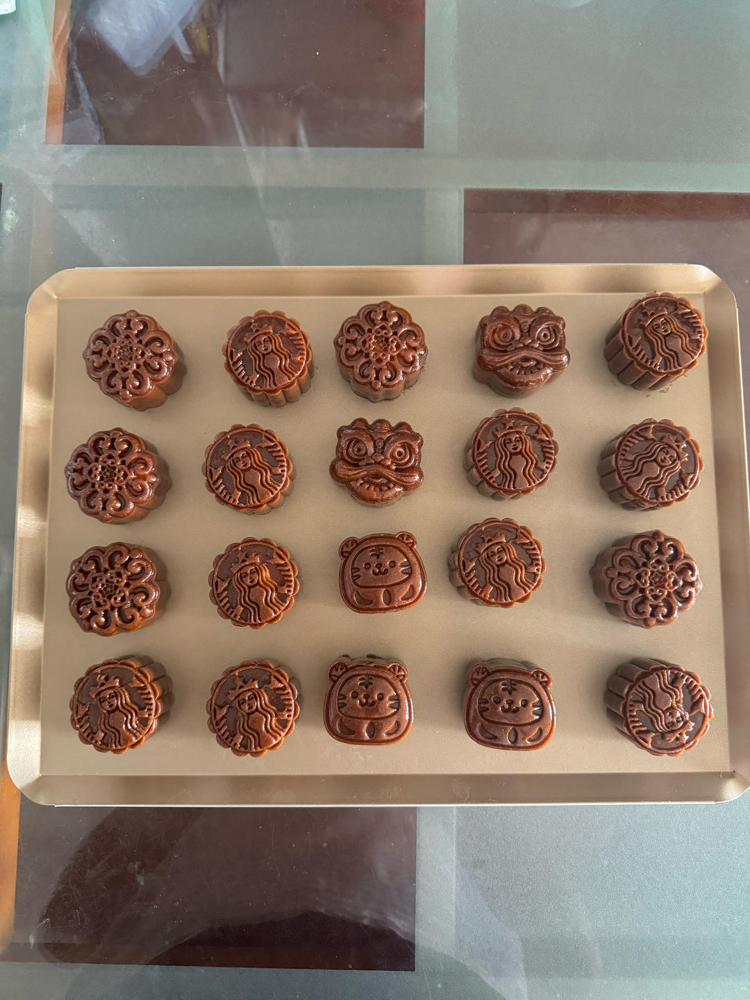 黑（红）糖月饼