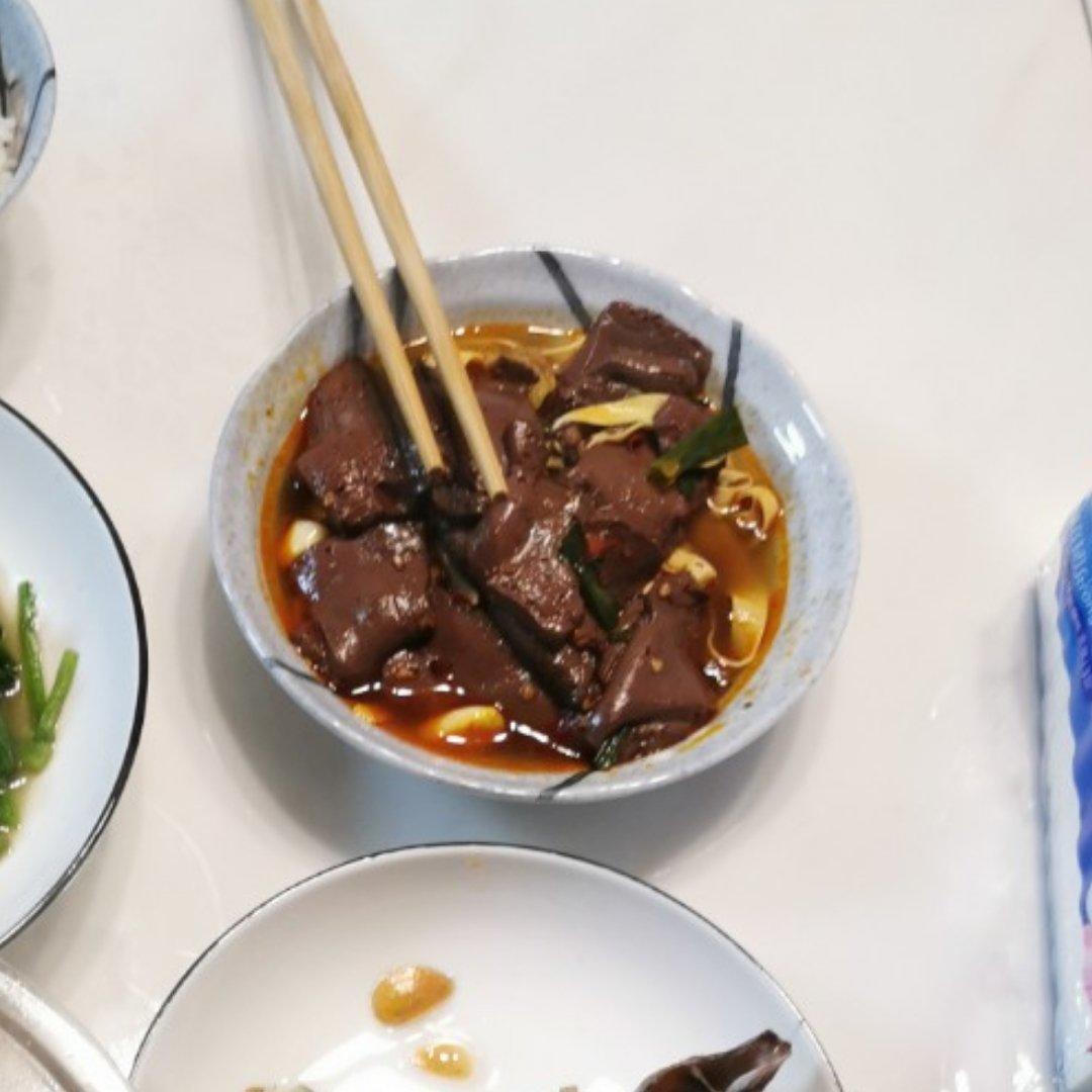 冒鸭血，让一碗白饭幸福飞起！