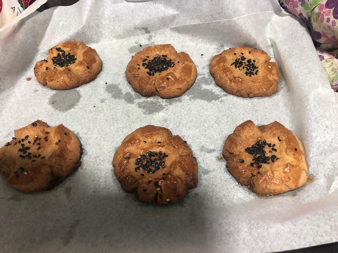 轻轻一按就碎掉的原味桃酥（不输猪油版）