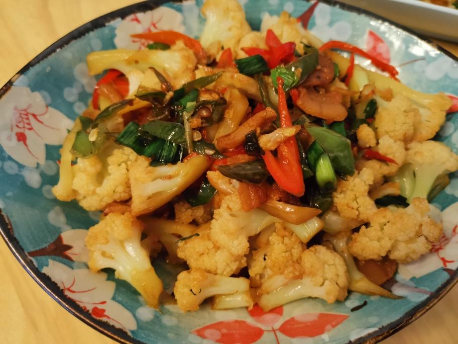 下饭神器~【干锅花菜】