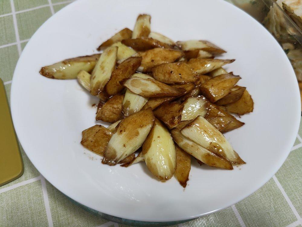 油焖茭白