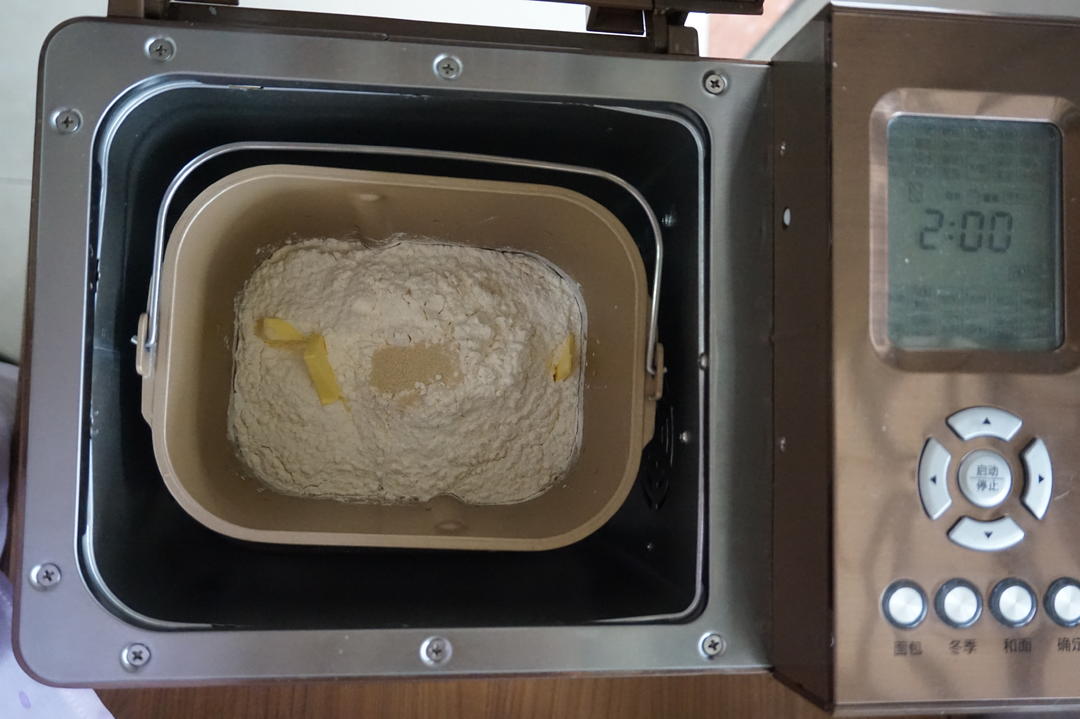 纯奶手撕吐司的做法 步骤1