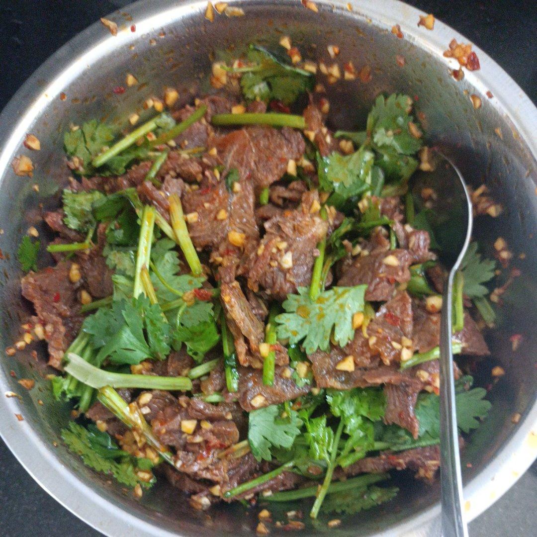 香菜拌牛肉