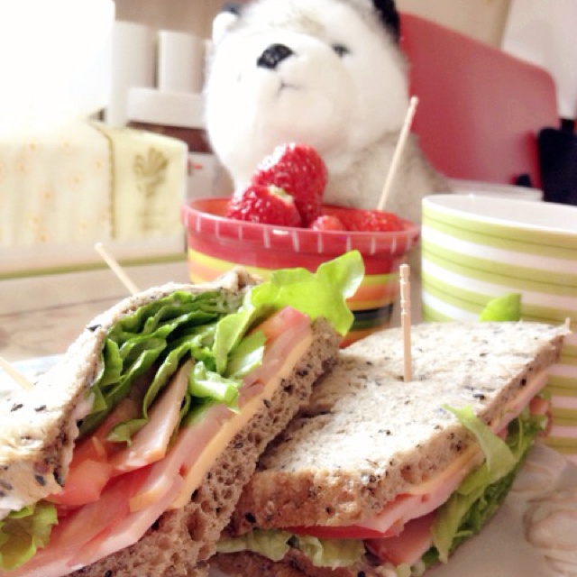 经典三明治早餐