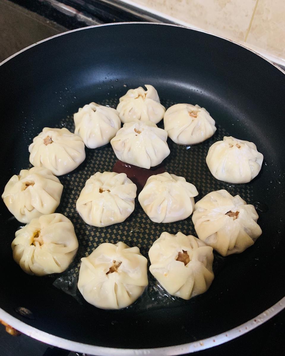 饺子皮生煎包