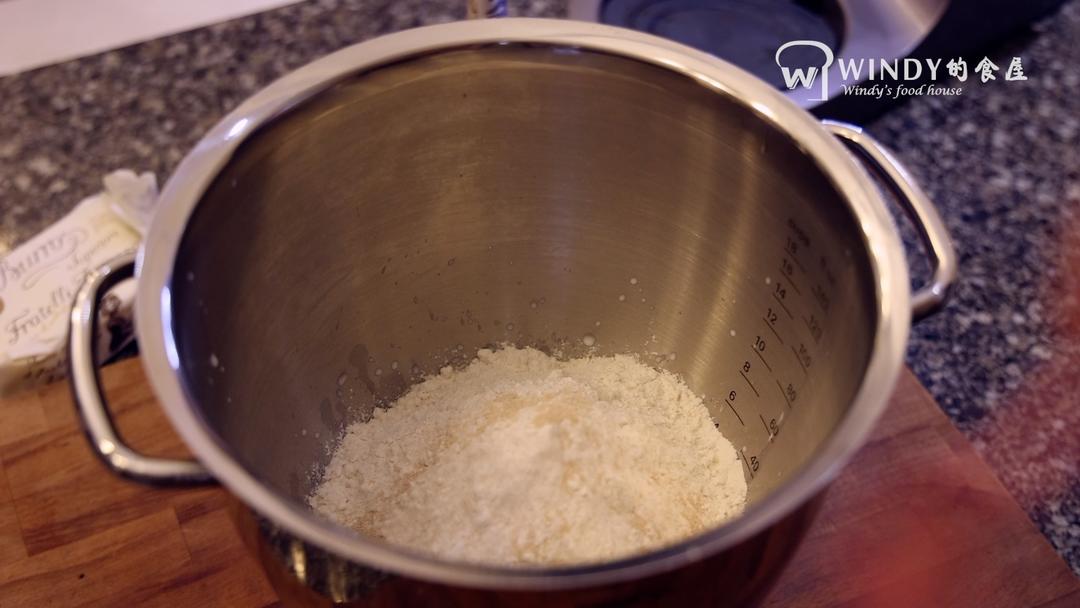 纯奶手撕吐司的做法 步骤1