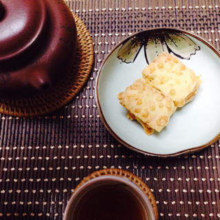 粒粒切达奶酪饼干