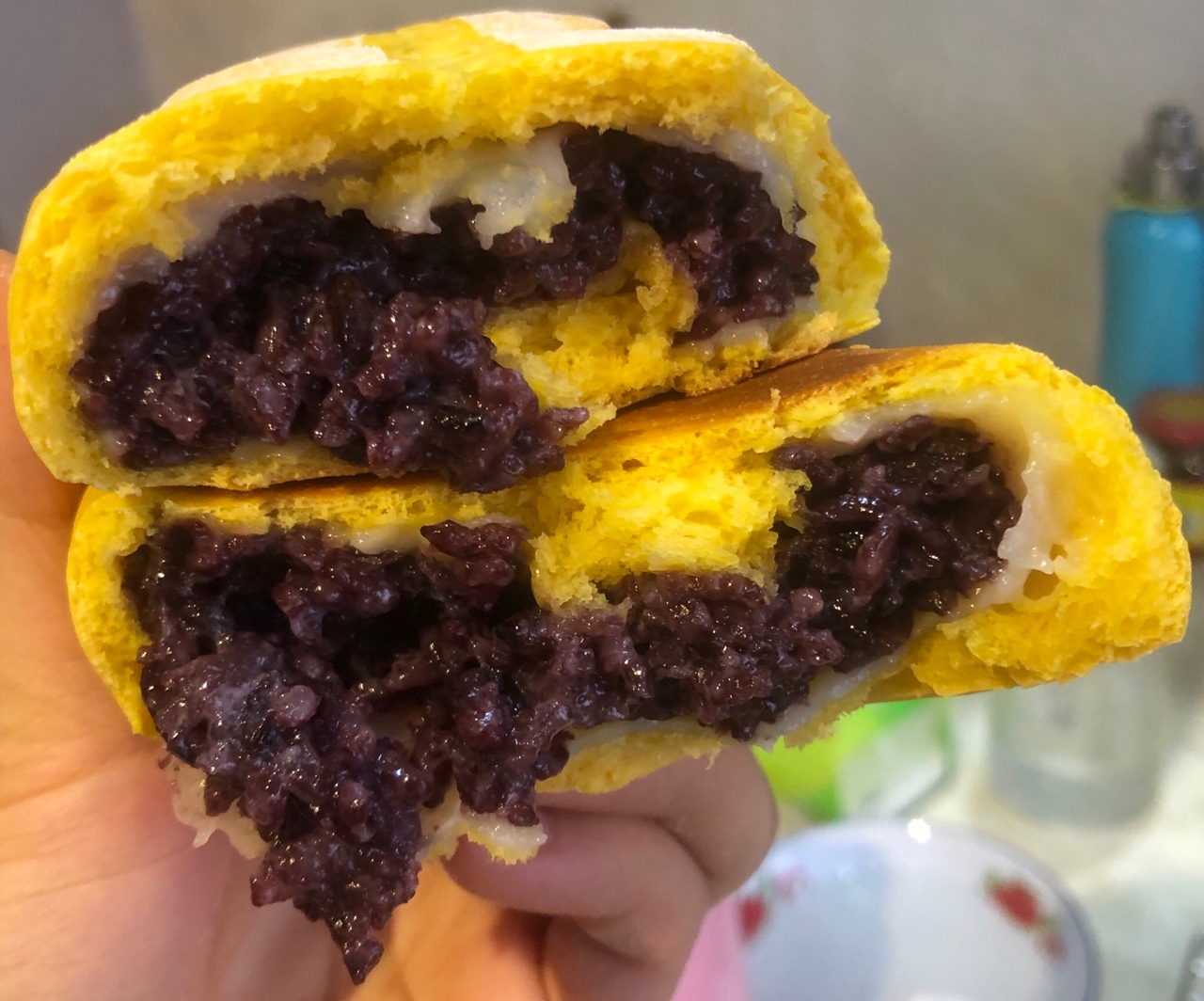 紫薯黑米麻薯软欧包