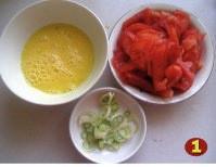 西红柿蛋花汤的做法 步骤2