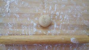 植物油版-佛手酥,苏式月饼,老婆饼,莲花酥,梅花酥(2种简易包酥法)的做法 步骤22