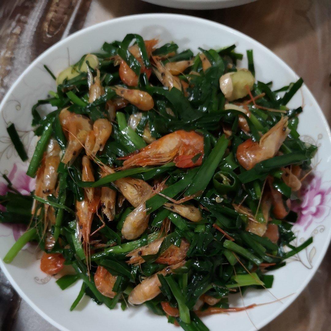 韭菜炒河虾
