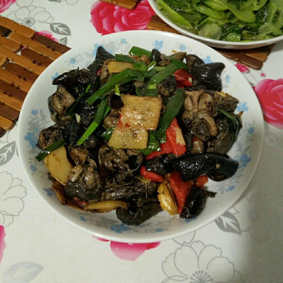 三杯鲍鱼乌鸡
