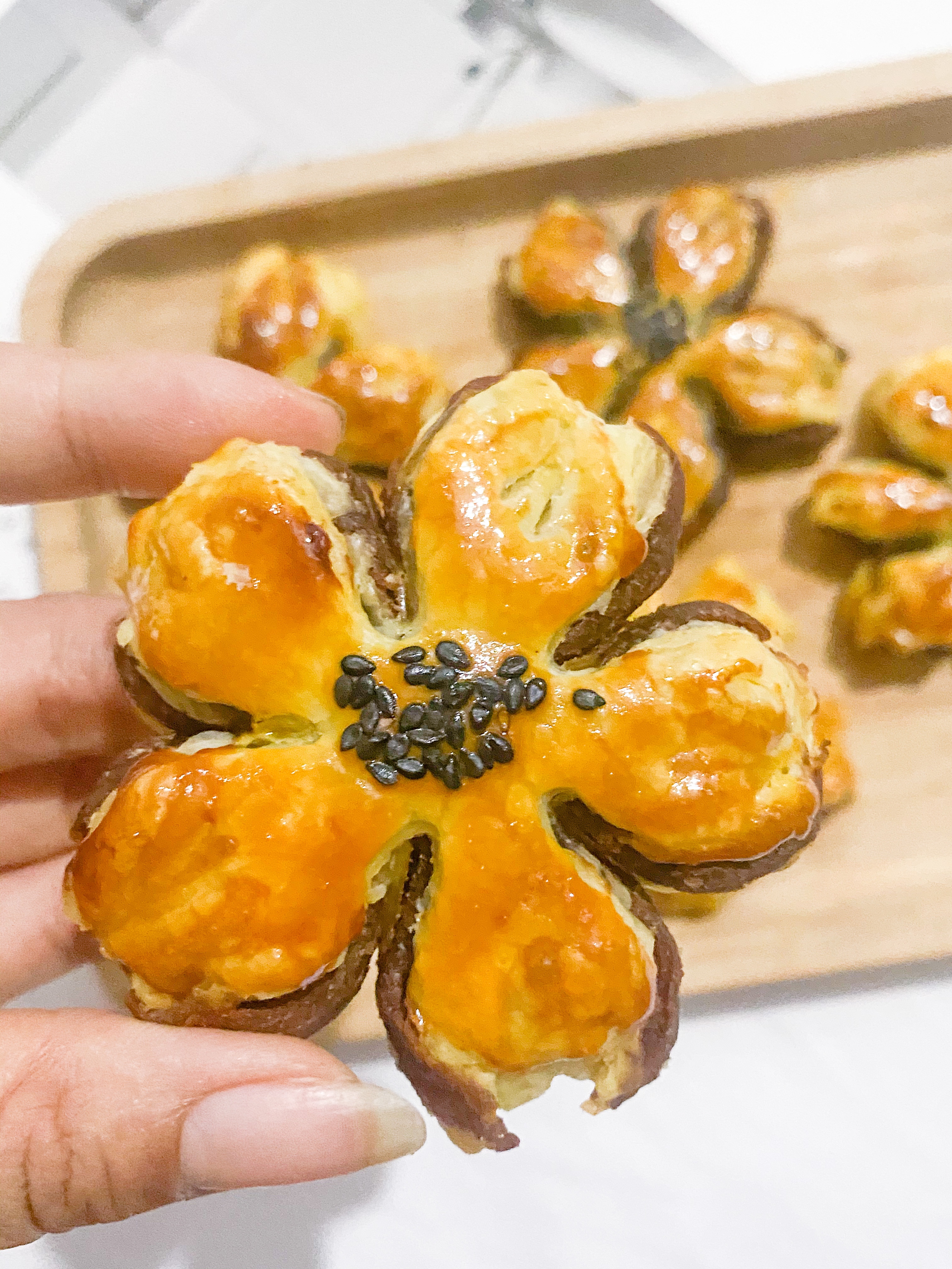 超简单蛋挞皮版桃花酥0️⃣难度的做法