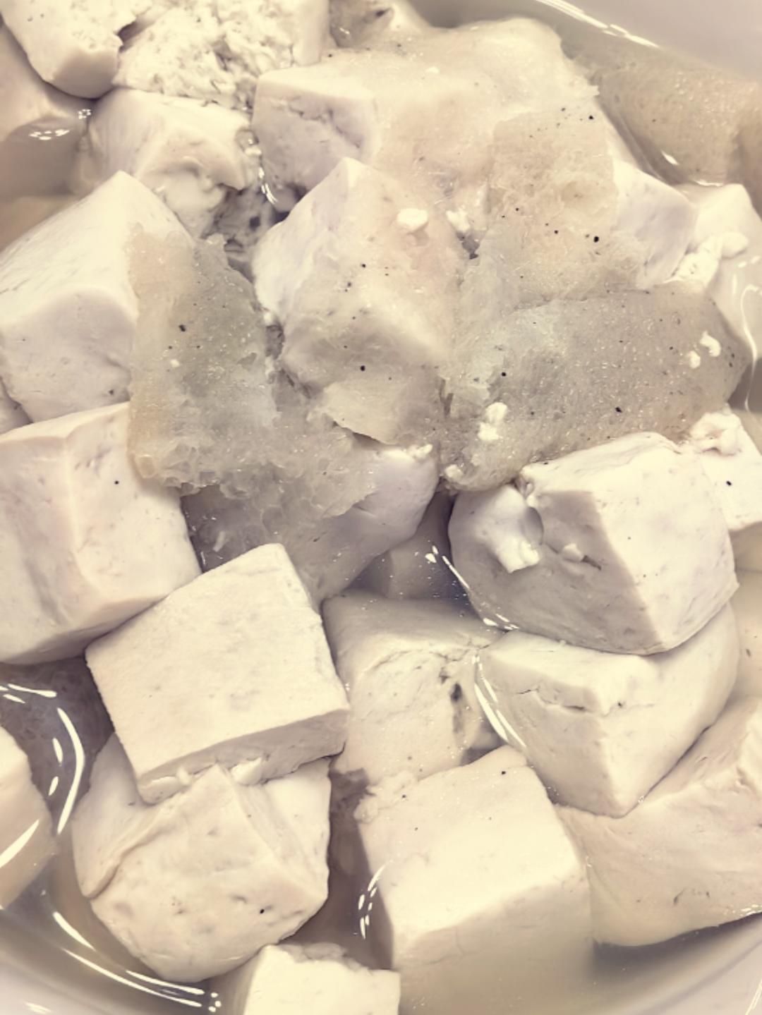 竹荪丝瓜菌菇汤