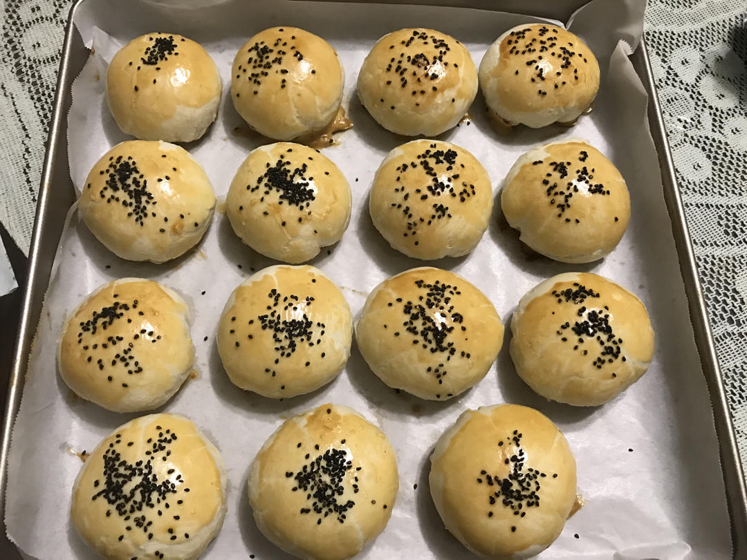 泳式鲜肉榨菜月饼