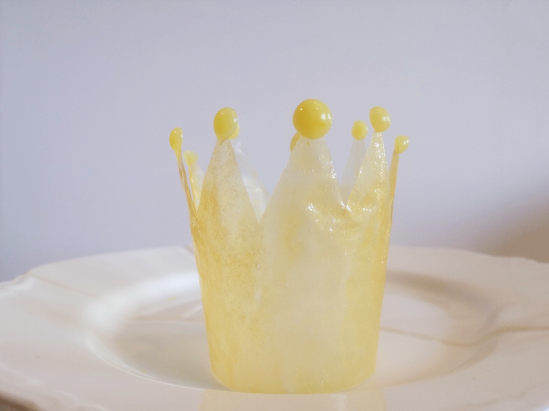 能吃的小皇冠（非艾素糖），新手关于蛋糕装饰材料的实践探索的做法 步骤16