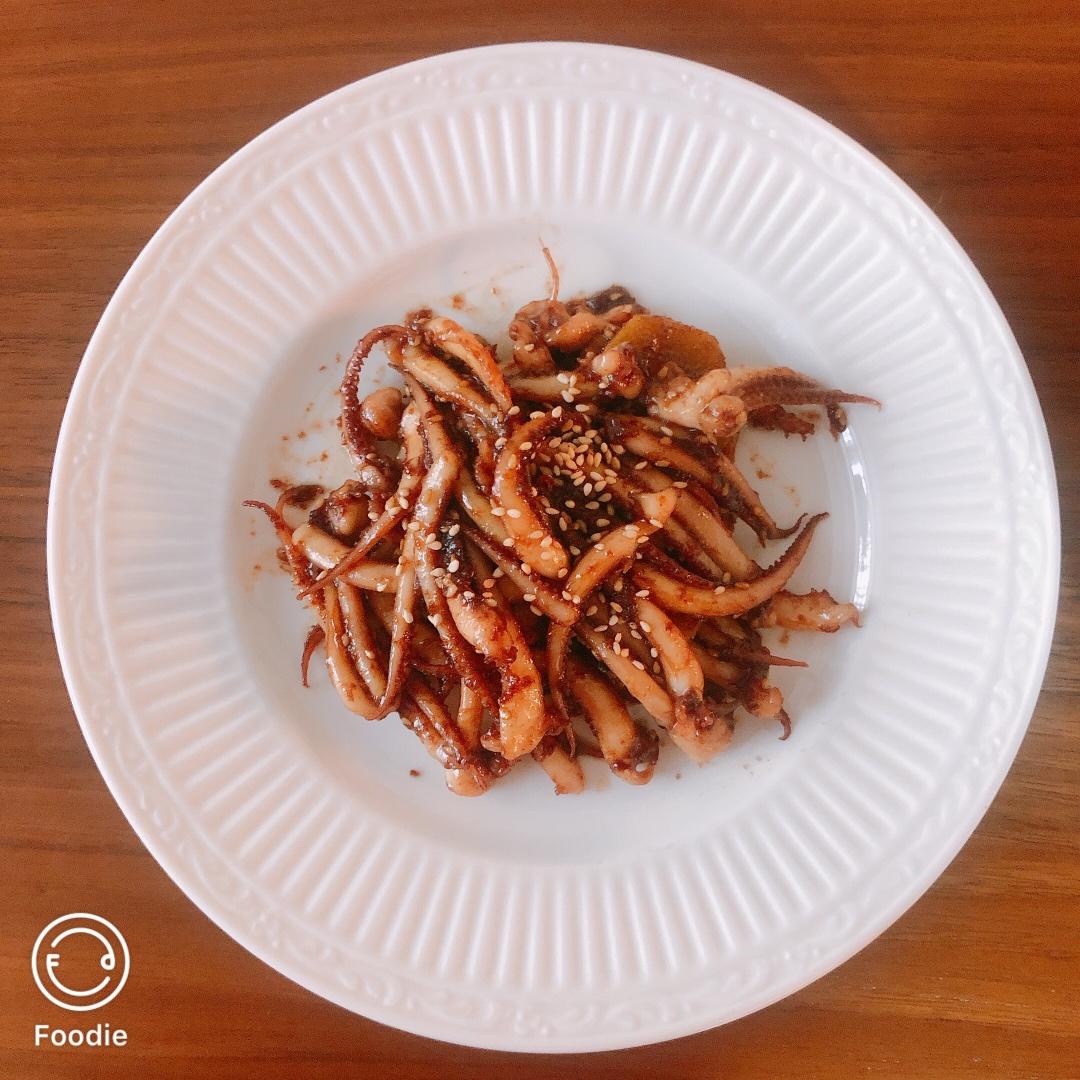 香辣鱿鱼须 赛过铁板的味道