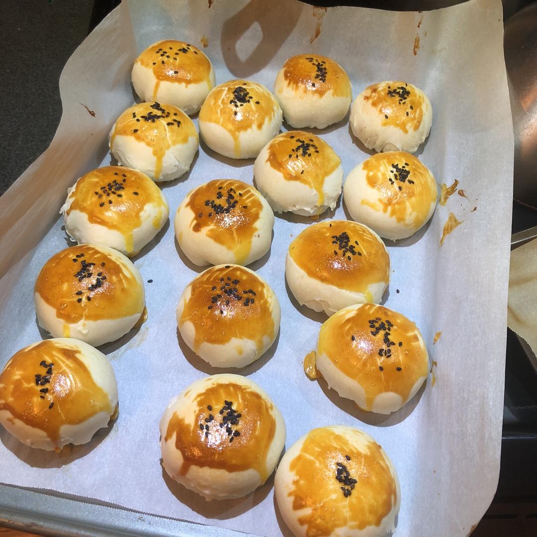 红豆酥皮月饼